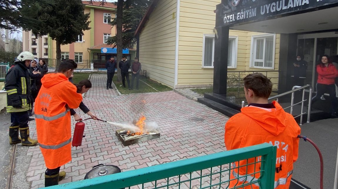 Okulumuzda iftaiye çalışanları ile yangın tatbikatı yapıldı